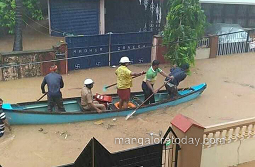 boats used to ferry stranded school children in Mangalore